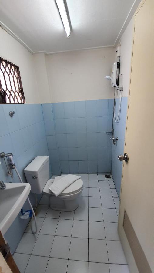 D.D. Inn Beach Guesthouse Pattaya Esterno foto